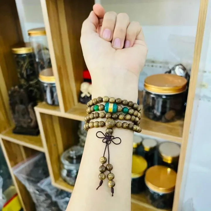 Vòng Tay Trầm Hương Tốc Loại 1 Thiên Nhiên Phối Lu Thống - Thắng Giang
