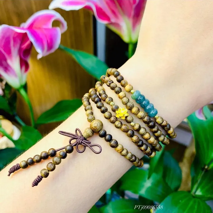 Vòng Tay Trầm Hương Tốc Thiên Nhiên Phối Ngũ Điếu Mini Charm Bạc Ta Xi Vàng - Thắng Giang