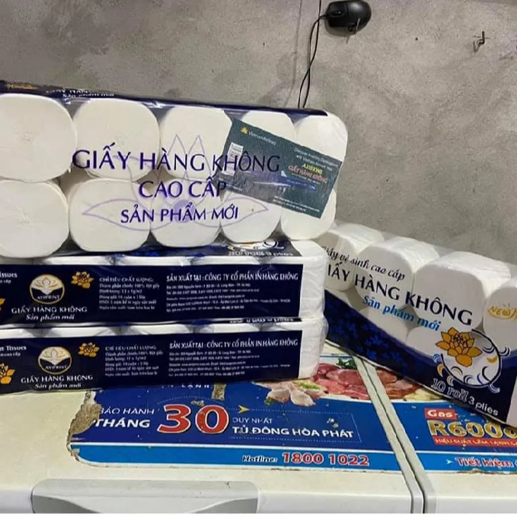 Alternative view of Giấy Hàng Không Xịn Lốc 10 Cuộn 1,4kg - Gdn