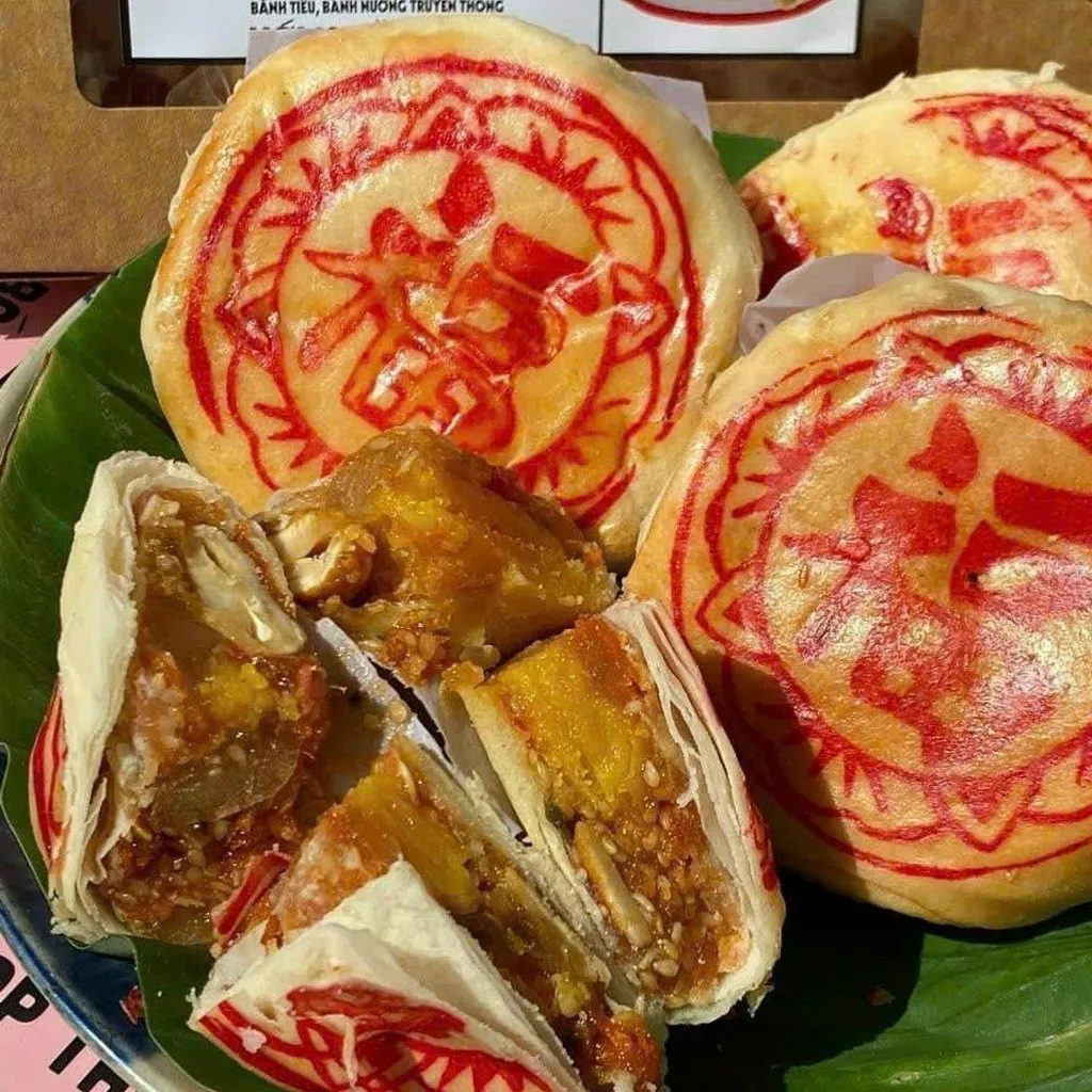 Set Bánh Pía, Trung Thu Truyền Thống Món Quà Tình Thân - Winnie House