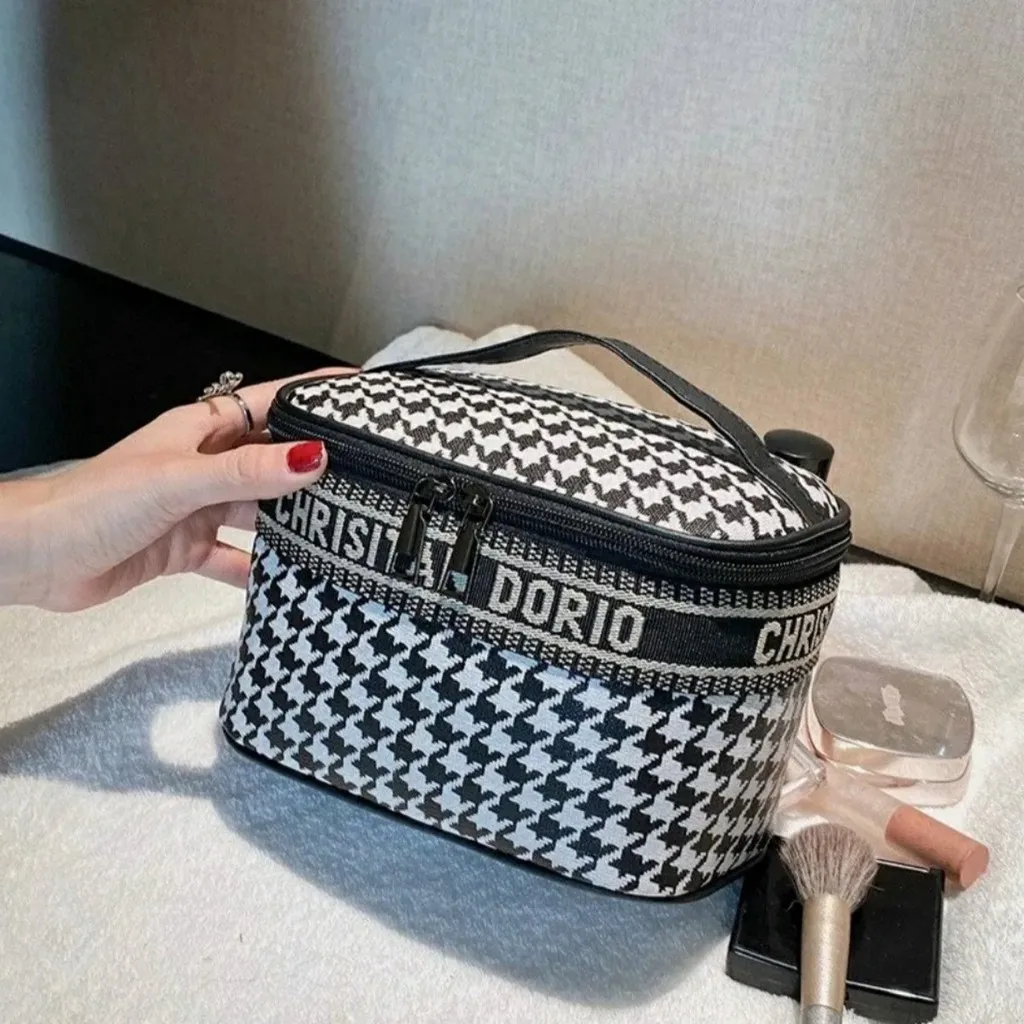 Túi Mỹ Phẩm Vải Dạng Hộp 22*16*15cm, Đựng Phụ Kiện Trang Điểm Christiandior - Shop Mẹ Bống