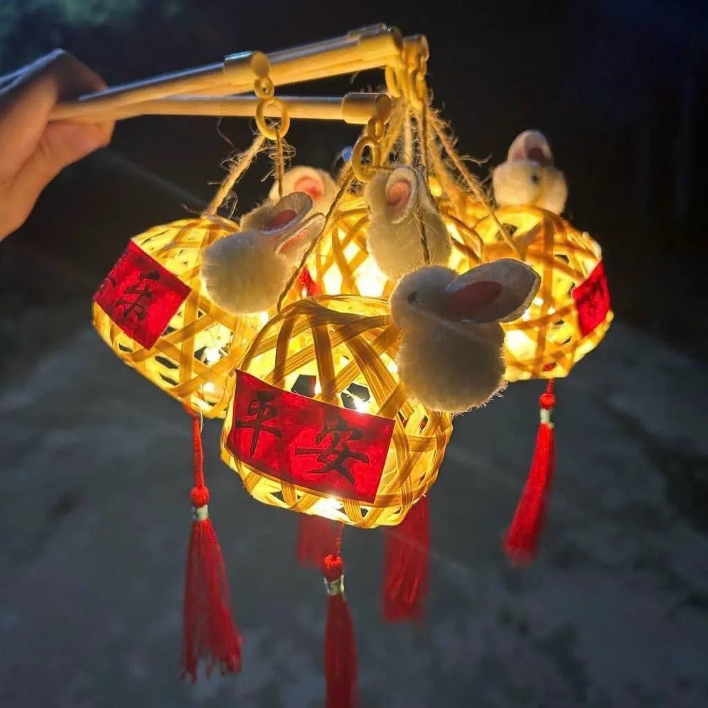 Alternative view of Đèn Lồng Thỏ Trung Thu Phát Sáng Dễ Thương Hot Hit - Minh Ngọc