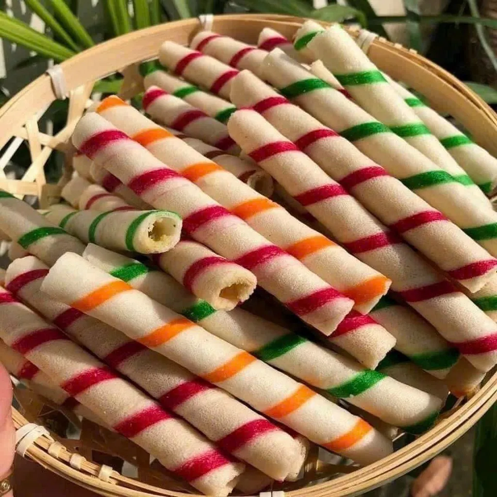 Alternative view of Bánh Ống Quế Mix Vị Giòn Tan Thơm Ngon 250g - Winnie House