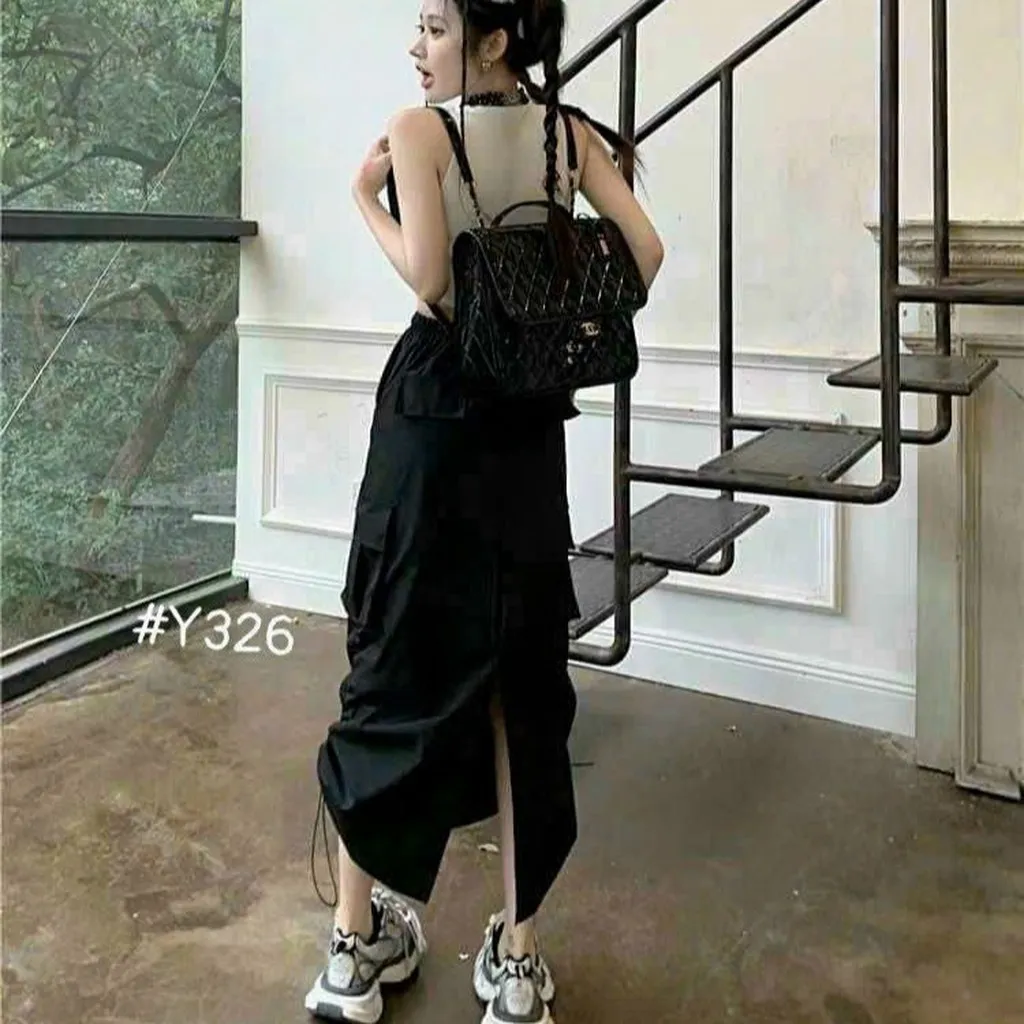 Alternative view of Chân Váy Gió Túi Hộp Dây Rút Sườn Hot Trend - Kim
