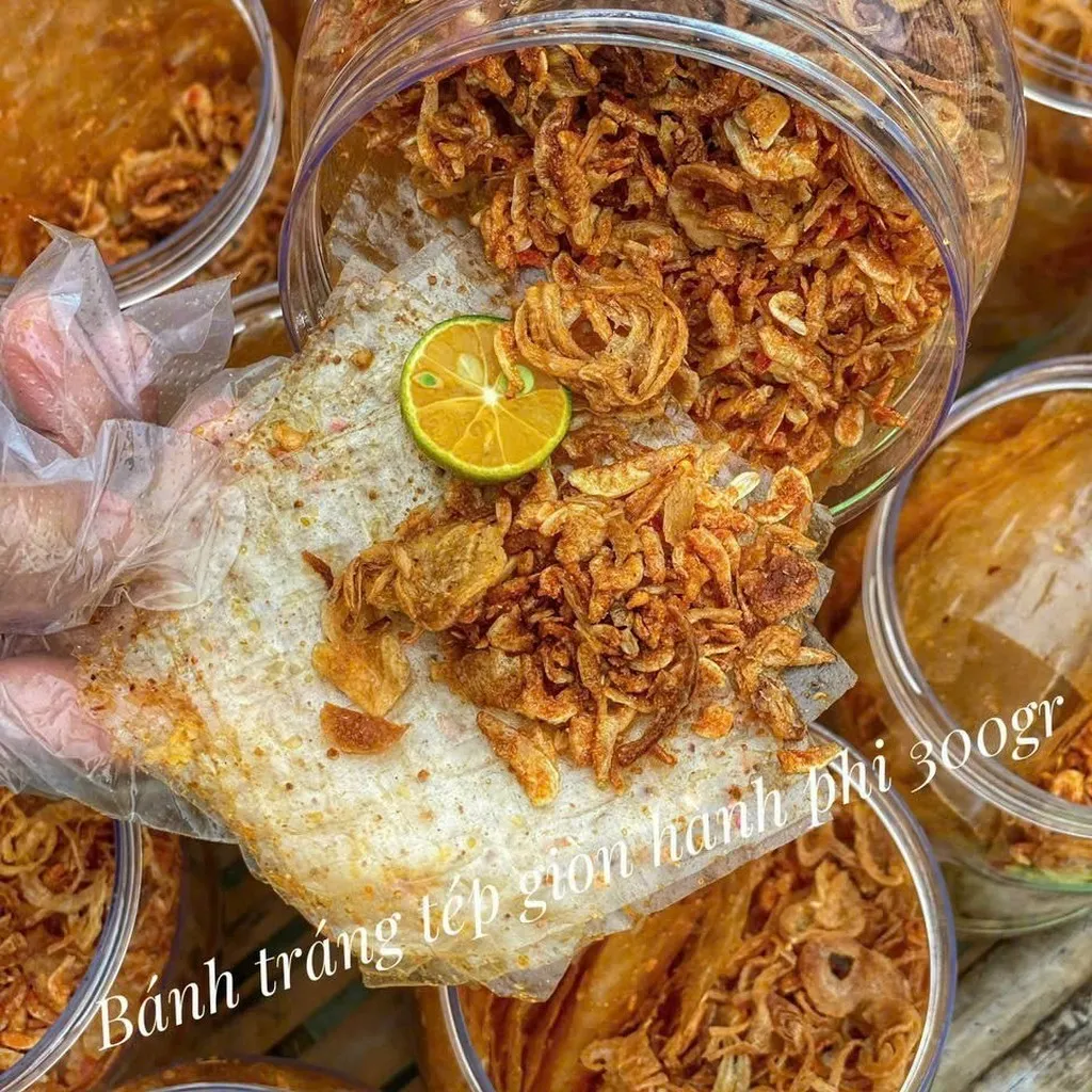 Alternative view of Bánh Tráng Tép Giòn Hành Phi 300gr 4 Không - Winnie House