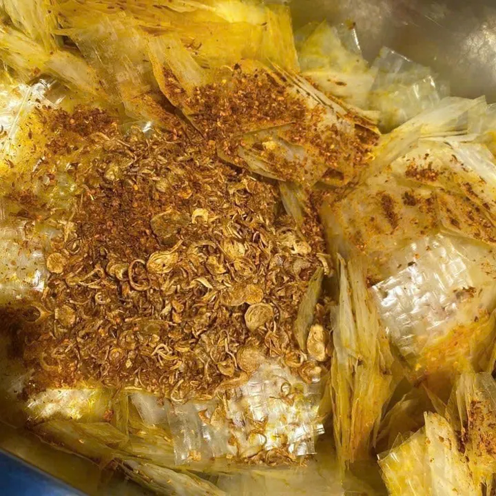 Alternative view of Bánh Tráng Xì Ke Tỏi Hành Phi Thơm Ngon Chay Mặn Đều Dùng Được - Winnie House