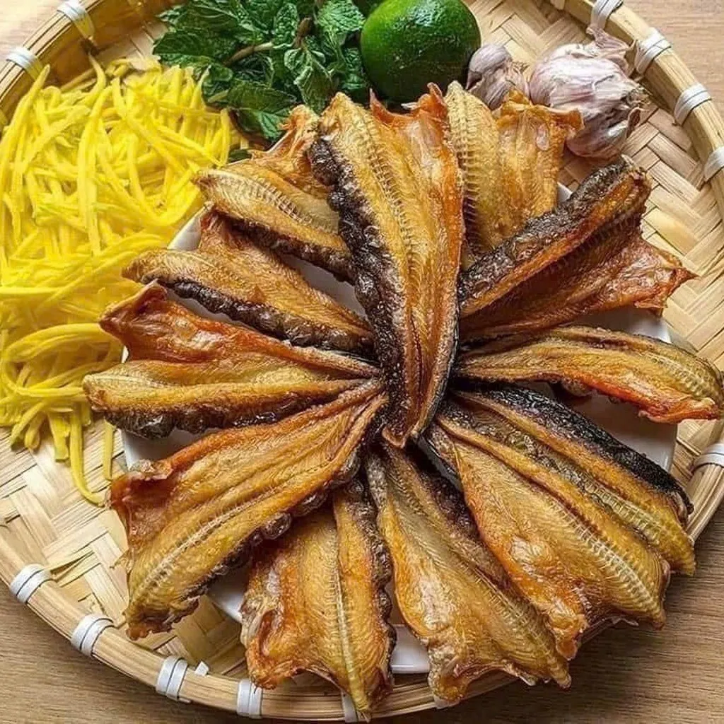 Khô Cá Lóc Đồng Cửng Nguyên Con Loại Ngon 500g - Winnie House