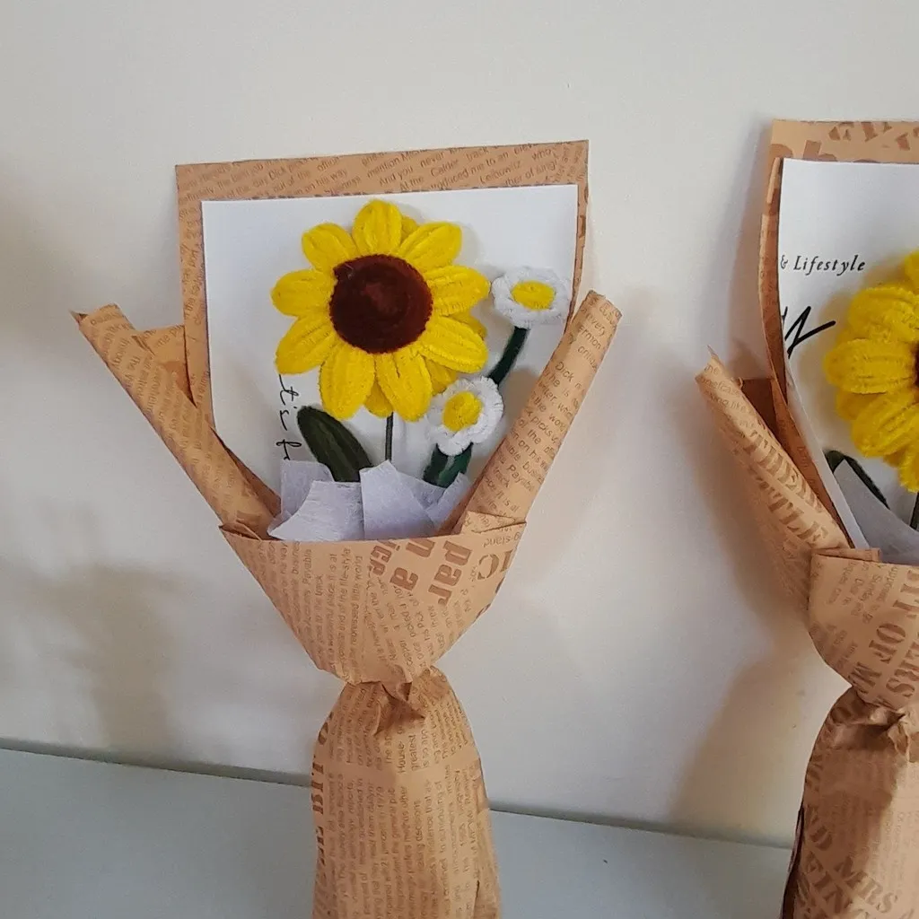 Alternative view of Bó Hoa Hướng Dương Kẽm Nhung Handmade Yk22