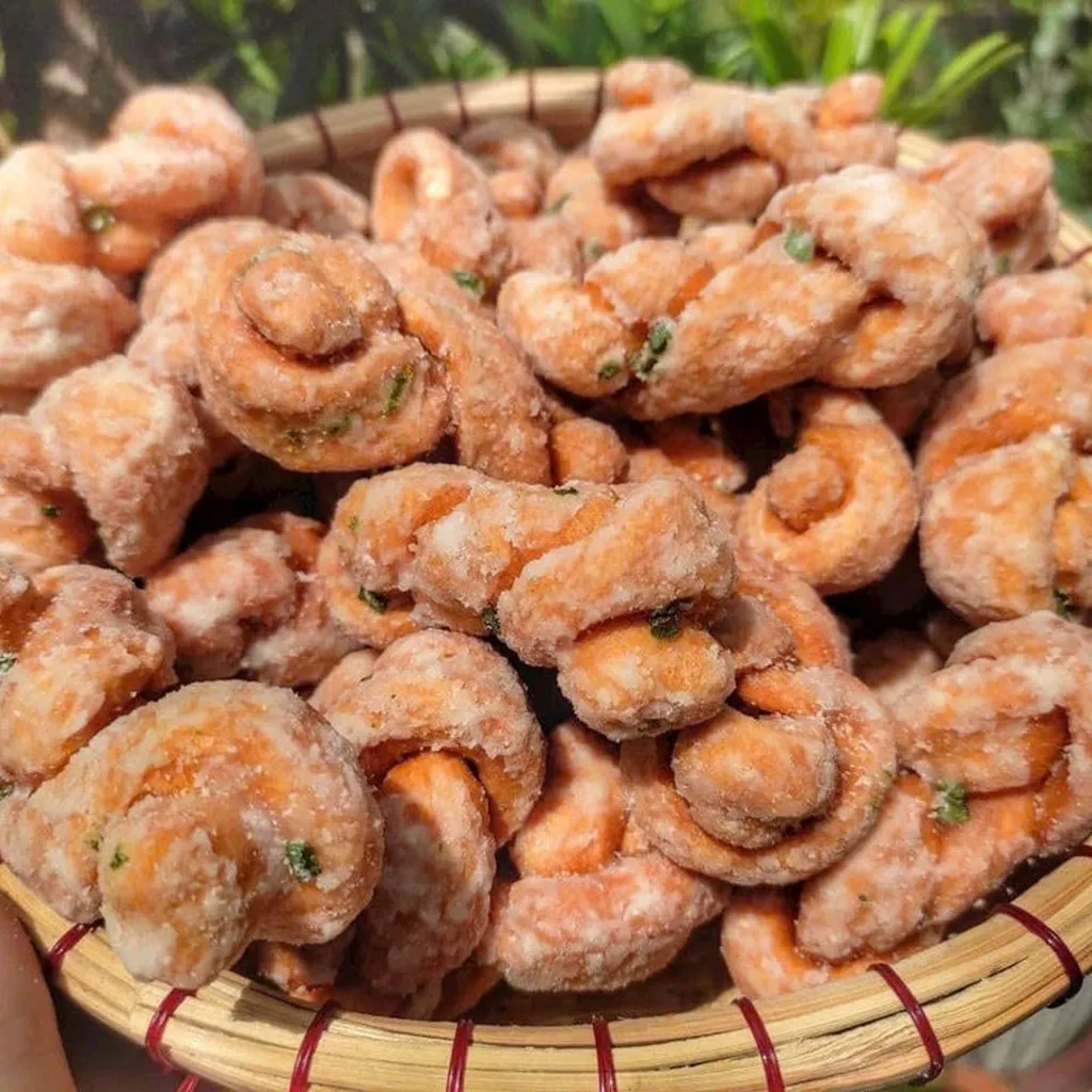 Alternative view of Bánh Quai Chèo, Bánh Quẩy Xoắn Của Tuổi Thơ 500g - Winnie House
