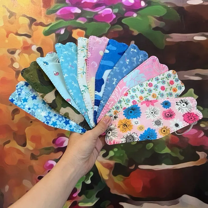 Thùng 300 Chiếc Khẩu Trang Y Tế Kf94 In Họa Tiết Dễ Thương Hottrend Mix Đủ Màu - Gdn