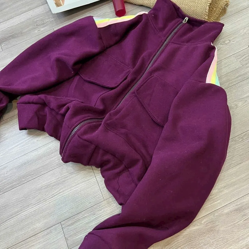Alternative view of Áo Khoác Nỉ Croptop Cổ Bẻ Phối Sọc Vai Siêu Xinh - Kim