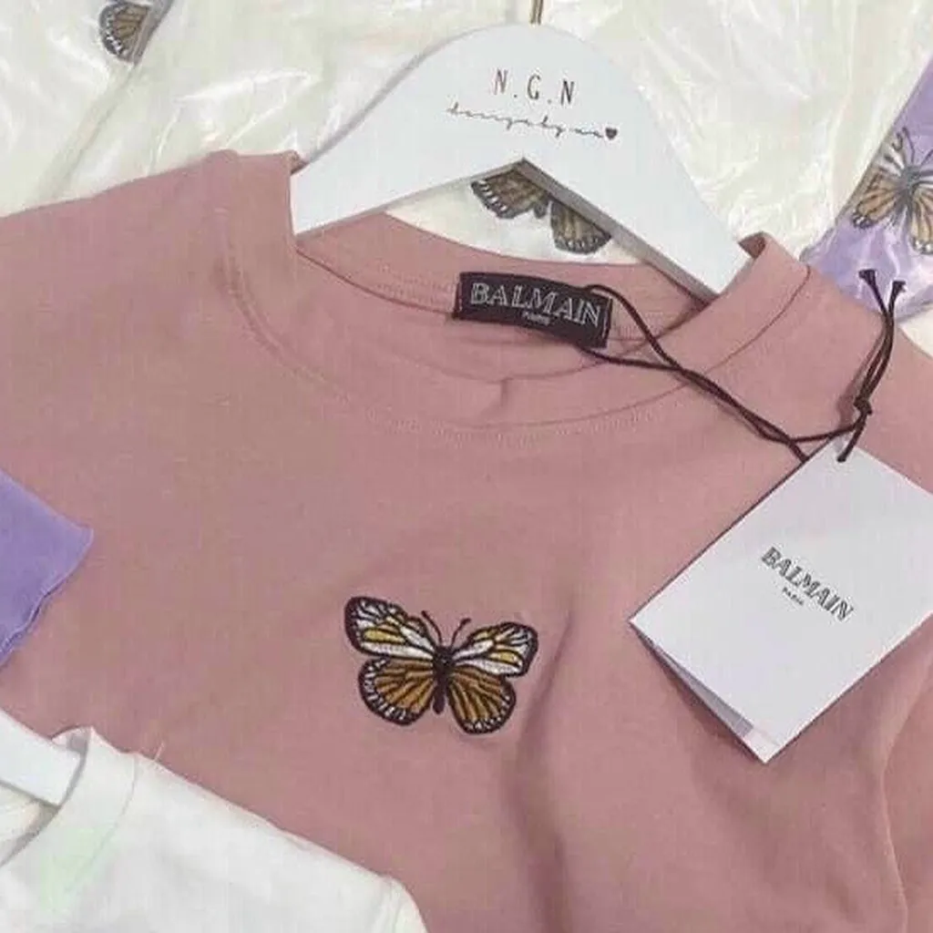 Alternative view of Sale Sốc 50% Áo Croptop Họa Tiết Bướm - Lê Phương Boutique