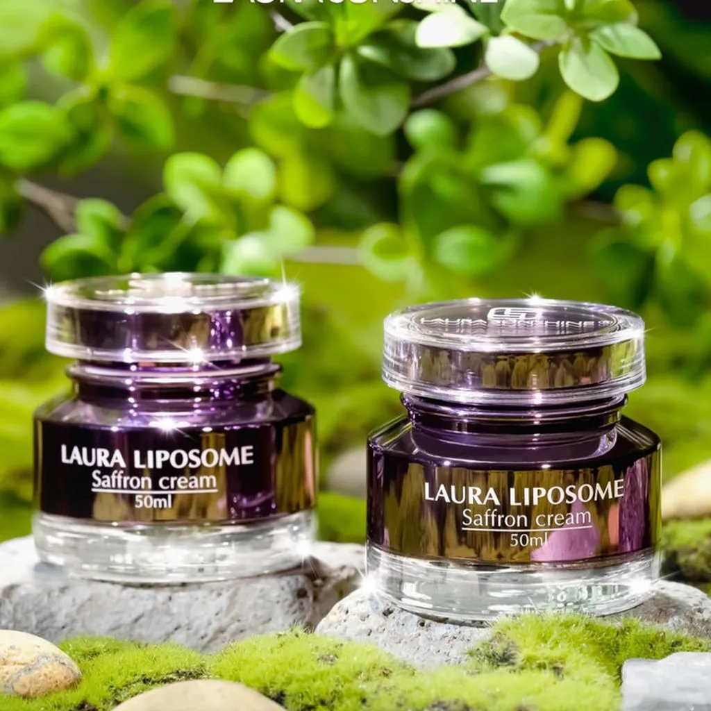 Laura Sunshine-kem Dưỡng Trắng Da Nhụy Hoa Nghệ Tây Laura Sunshine Liposome Saffron Cream 50ml
