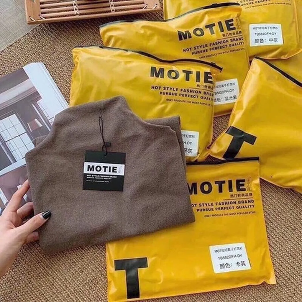 Áo Giữ Nhiệt Túi Zip Vàng
