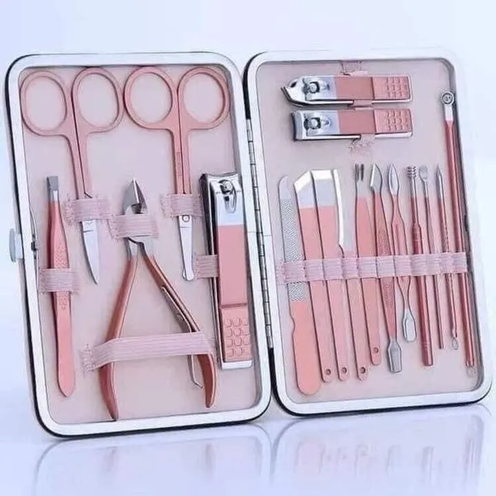 ️️bộ Kìm Cắt Móng Đa Năng Với 18 Chi Tiết