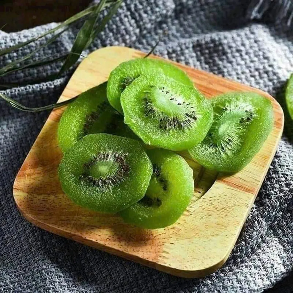 Mứt Kiwi Sấy Dẻo Chua Ngọt Hài Hòa 500g - Winnie House