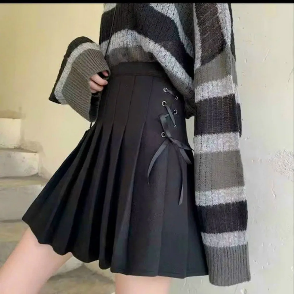 Chân Váy Tennis Xếp Ly Xỏ Dây - Lê Phương Boutique