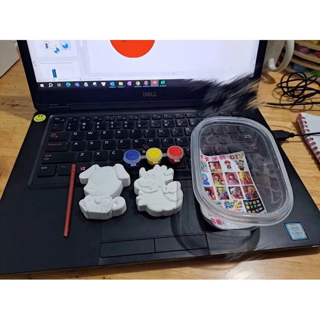 Alternative view of Bộ 2 Tượng Tô Mini Kèm Vỉ Màu Và Cọ Rèn Luyện Khả Năng Sáng Tạo Cho Bé