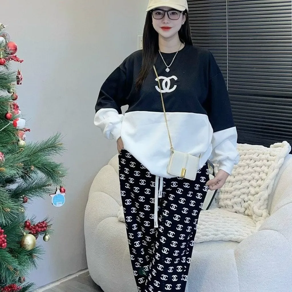 Set Bộ Đồ Thun Nữ Nỉ In Caro Sọc In Chữ Gcc Siêu Ngầu Phong Cách Hot - Htm Fahsion