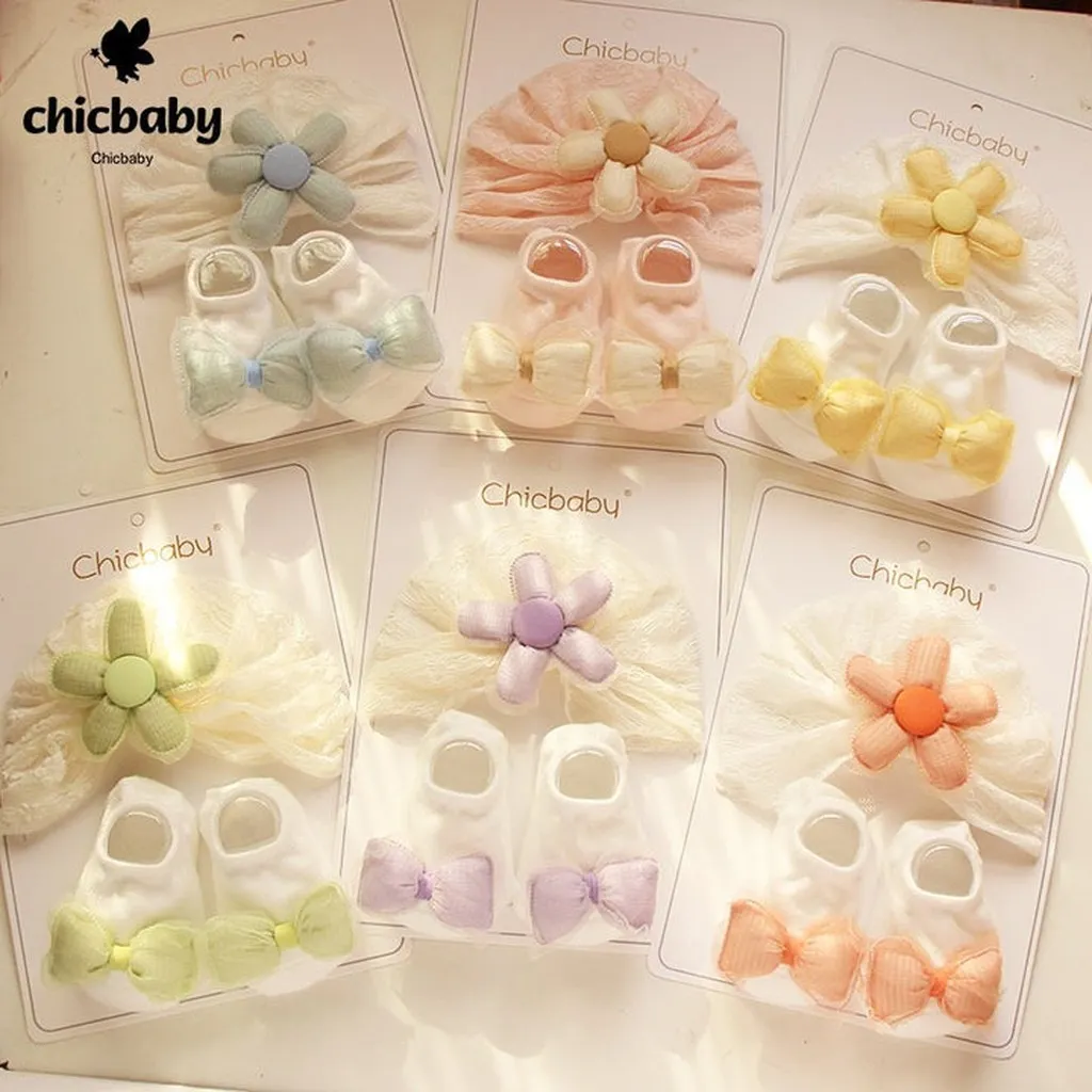 Set Mũ Tuban Kèm Tất Chicbaby Cho Bé 0-2 Tuổi 56109 - Lady's Passion