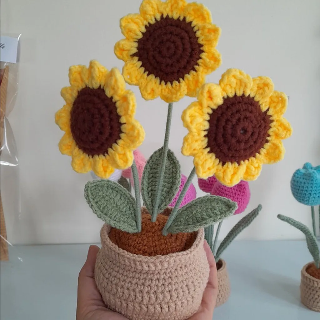 Alternative view of Chậu Hoa Len Hướng Dương 3 Bông Handmade Yk26-yukishop