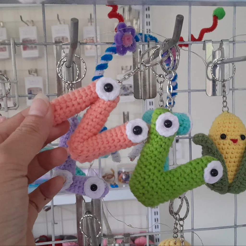 Alternative view of Móc Khóa Chữ Cái Bằng Len Handmade Yukishop Yk31