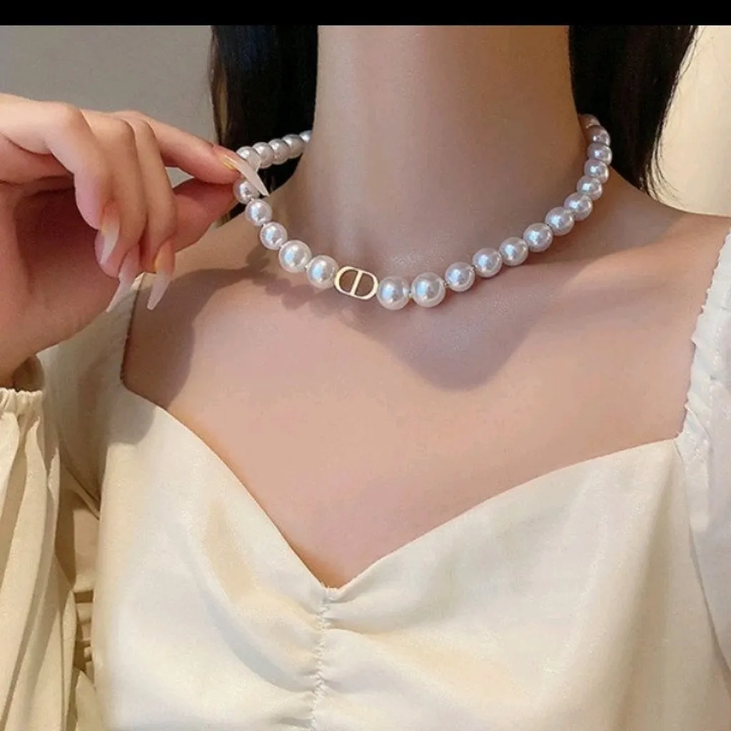 Alternative view of Vòng Cổ Pha Lê Ngọc Trai Nhân Tạo Yvy35_ Triệu Vy Store
