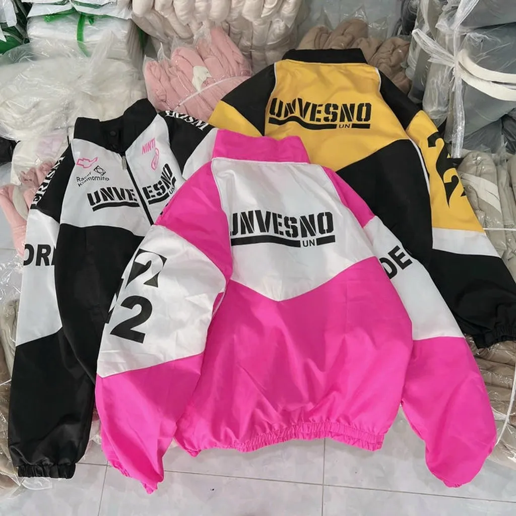Alternative view of Áo Khoác Dù Unisex 2 Lớp Phối Màu Siêu Xinh Cổ Nút Bấm In Số 22 - Kim