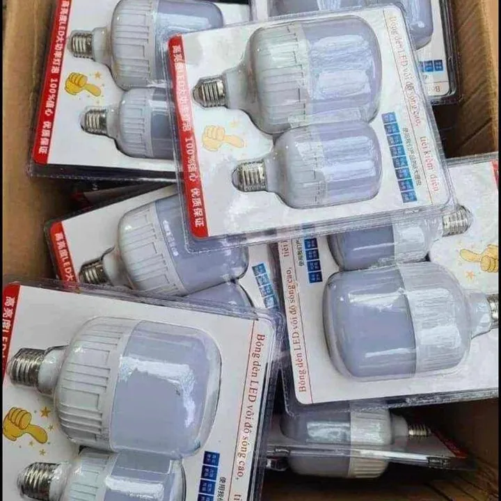 Alternative view of Bộ Đôi 2 Bóng Đèn Led Tiết Kiệm Điện