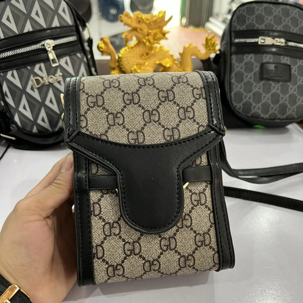 Túi Đeo Chéo Da Nam Nữ Mini Bag Gg Nâu Hoạ Tiết Chữ Chéo Monogram Móc Xích Khoá Nam Châm,túi Đeo Chéo Mini Nam Nữ