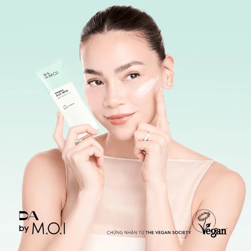 M.o.i-kem Chống Nắng Thuần Chay Da By M.o.i Vegan Sun Milk Spf50 Pa++++ 50ml
