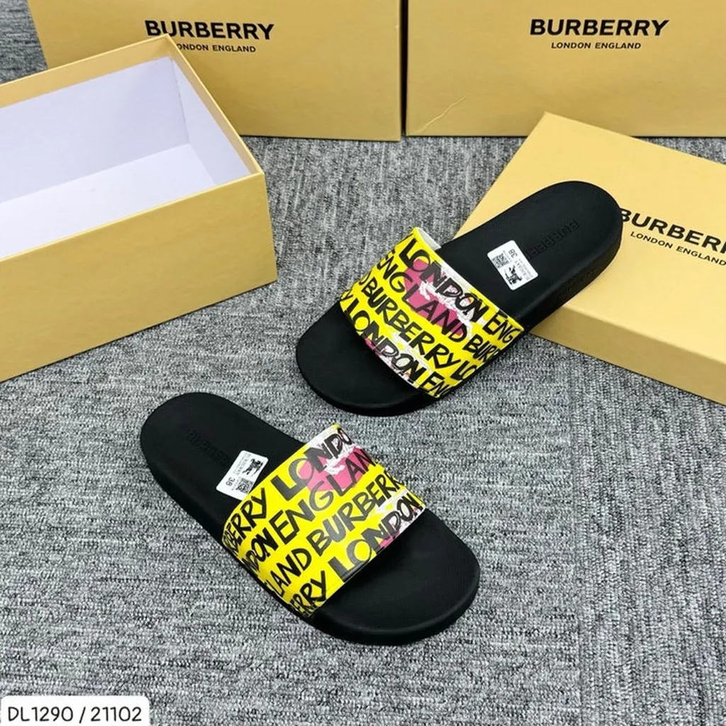Dép Burberry Mẫu Mới Quai Ngang Vàng Đen, Đi Êm Chân Hottrend 2024