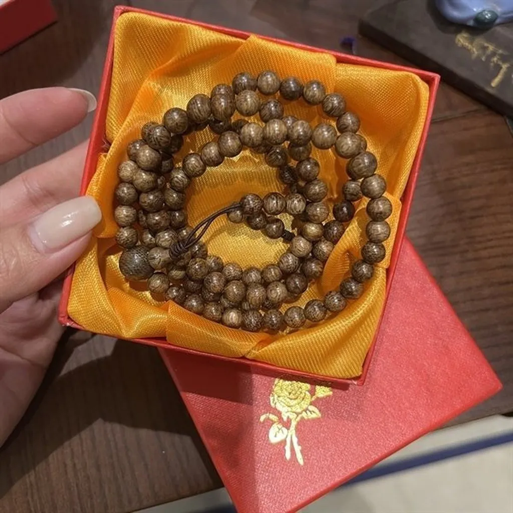 Trầm Hương 108 Hạt - Sương Mai