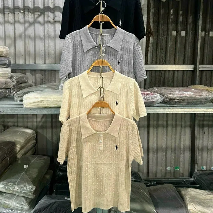 Alternative view of Áo Len Dệt Kim Cổ Bẻ Thêu Ngựa Hoạ Tiết Vặn Thừng- Chipxinhxk