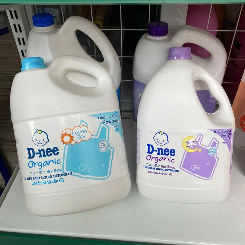 Nước Giặt Xả Quần Áo Cho Bé Dnee Can 3000ml L035 - Lady's Passion