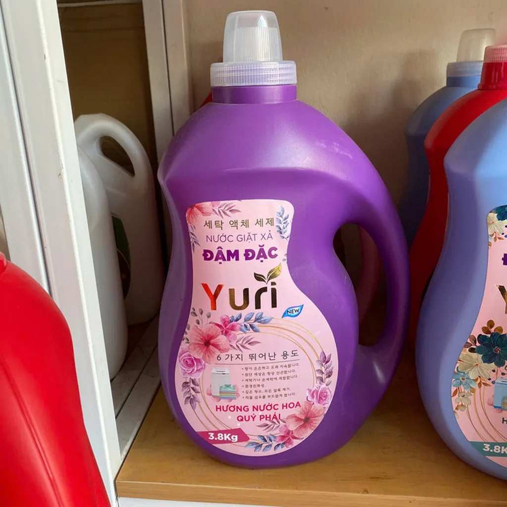 Alternative view of Nước Giặt Xả Đậm Đặc Yuri Hương Nước Hoa 6in1 Can 3,8kg L044 - Lady's Passion