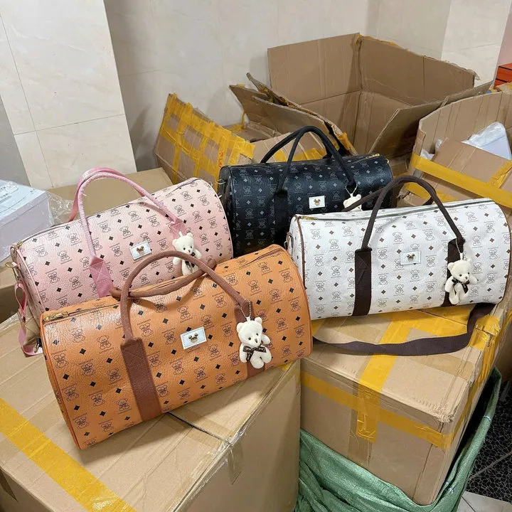 Alternative view of Túi Trống, Túi Xách Du Lịch, Tặng Kèm Móc Khóa Gấu Bông Thời Trang Pp722 - Pipi Store