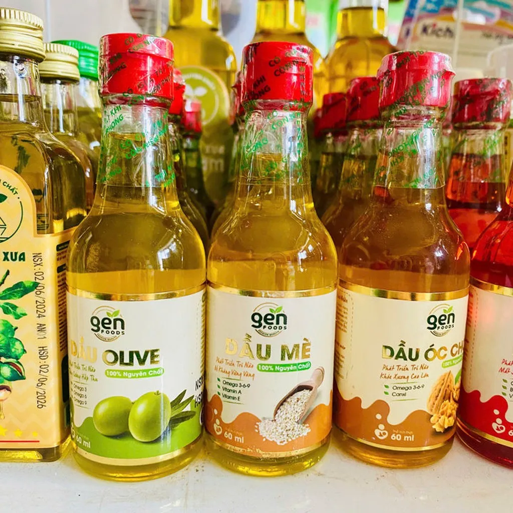 Alternative view of Dầu Gấc Nguyên Chất Gen Food Giàu Dinh Dưỡng Cho Bé Chai 60ml L068 - Lady's Passion