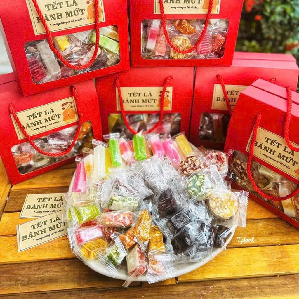 Mứt Tết 7 Vị - Hương Vị Truyền Thống Gói Trọn Yêu Thương 1kg - Winnie House