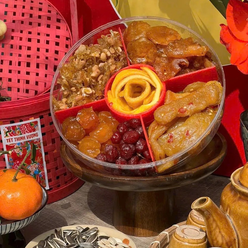 Mứt Tết Trái Cây Miền Tây - Thủ Công Tỉ Mỉ, Ít Ngọt, Đậm Chất Truyền Thống 700g - Winnie House