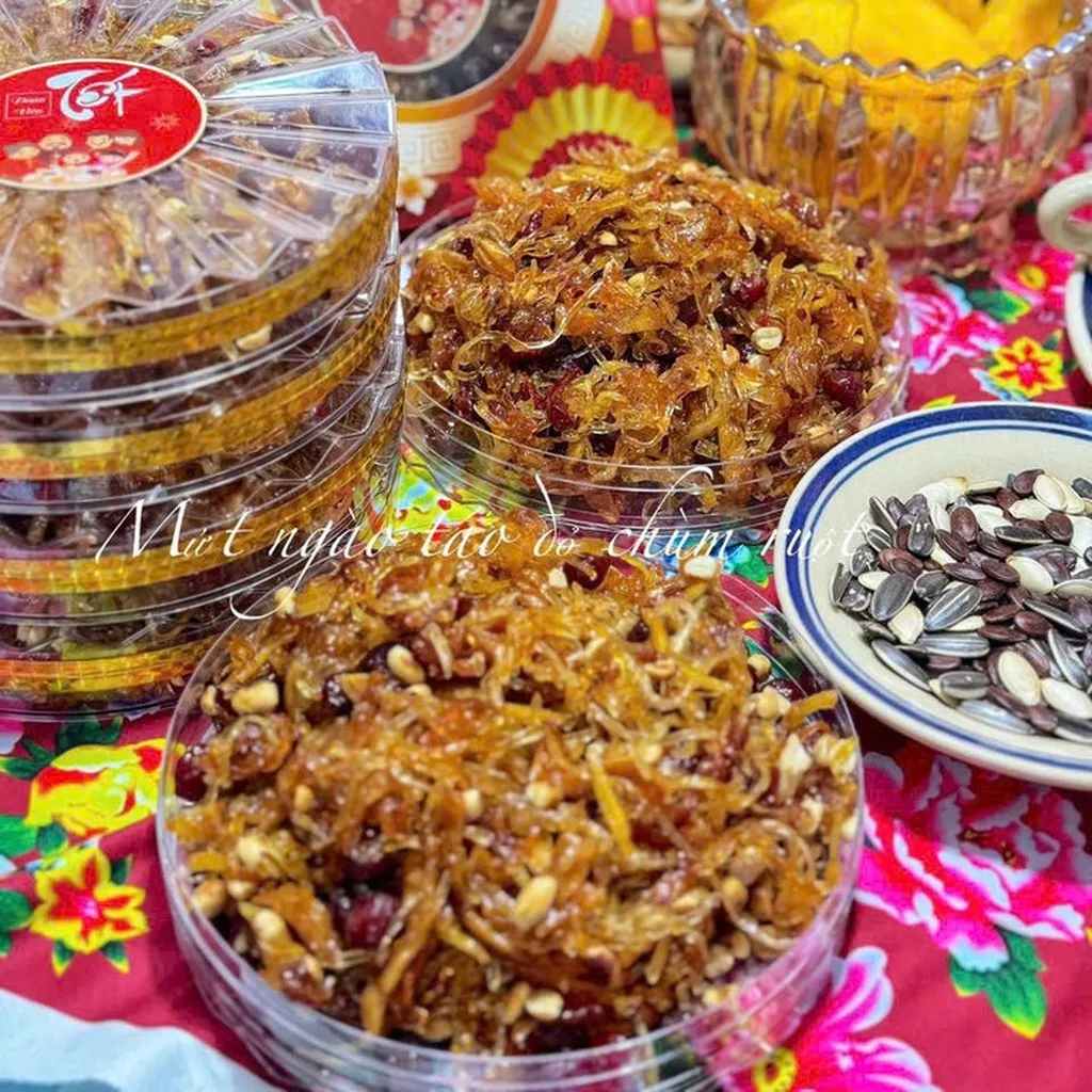 Mứt Ngào Táo Đỏ Chùm Ruột, Thơm Ngon Khó Quên 500g - Winnie House