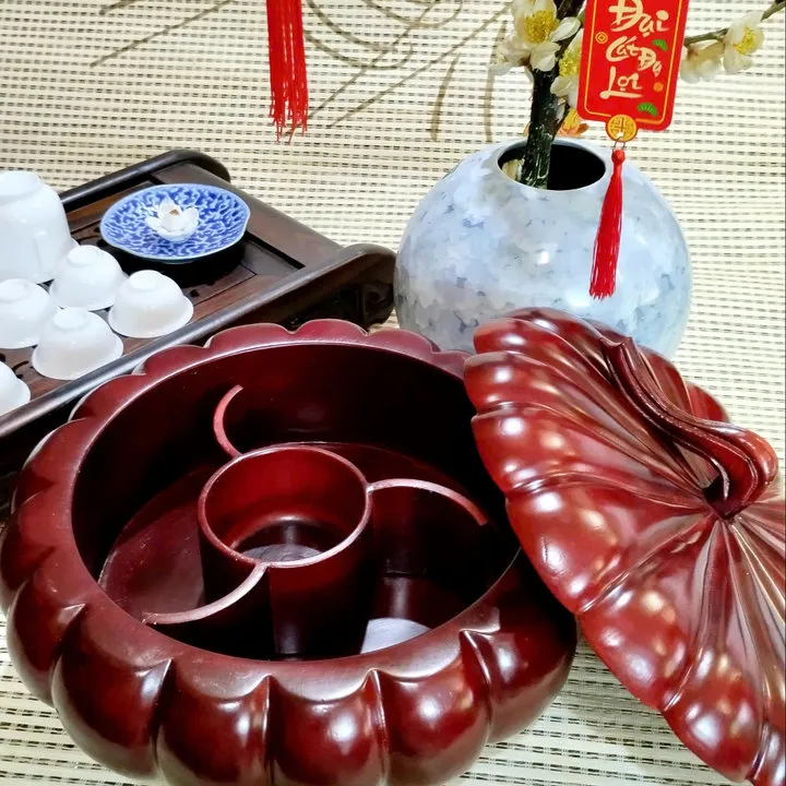 [cái] Bí Tràm Xoay 360 Đựng Bánh Mứt - Tường Thuận