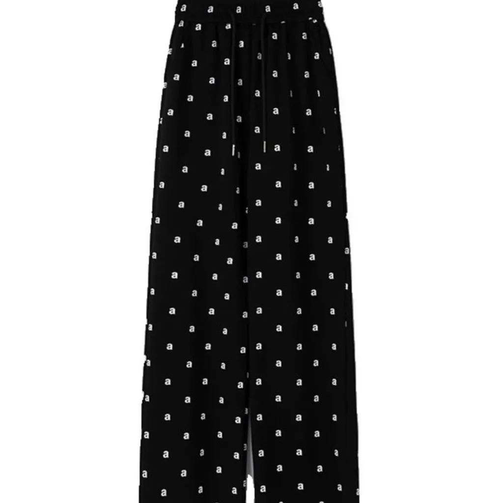 Alternative view of Quần Ống Xuông Hoạ Tiết Chữ Aa Trendy Cạp Cao Lưng Chun