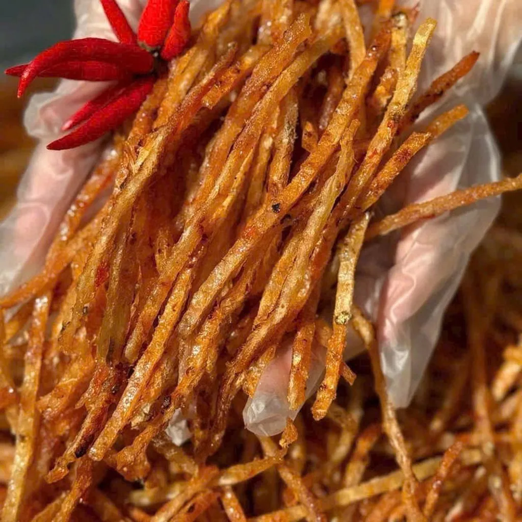 Alternative view of Cá Thiều Que Sốt Cay: Món Ăn Vặt Lý Tưởng - Nhâm Nhi "hết Sảy" 250g - Winnie House